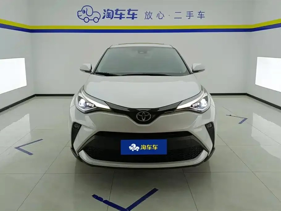Toyota C-HR — фото 3