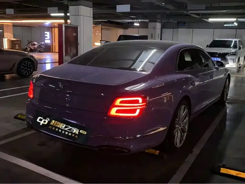 Bentley Flying Spur 2021 из CN, фото 3