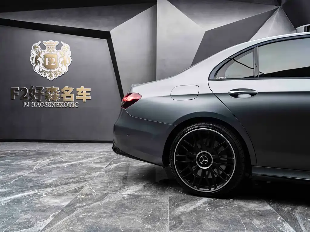 Mercedes-Benz E-Class AMG — фото 9