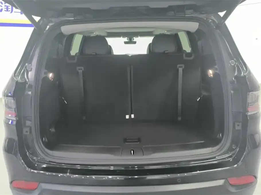 Jeep Grand Commander 2021 из CN, фото 7