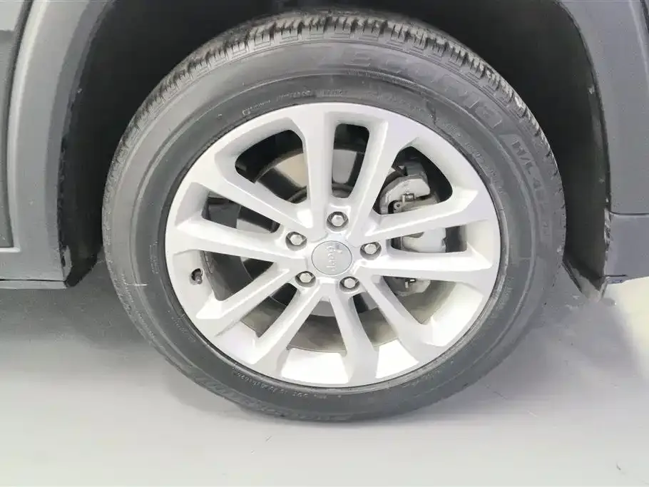 Jeep Grand Commander 2021 из CN, фото 2