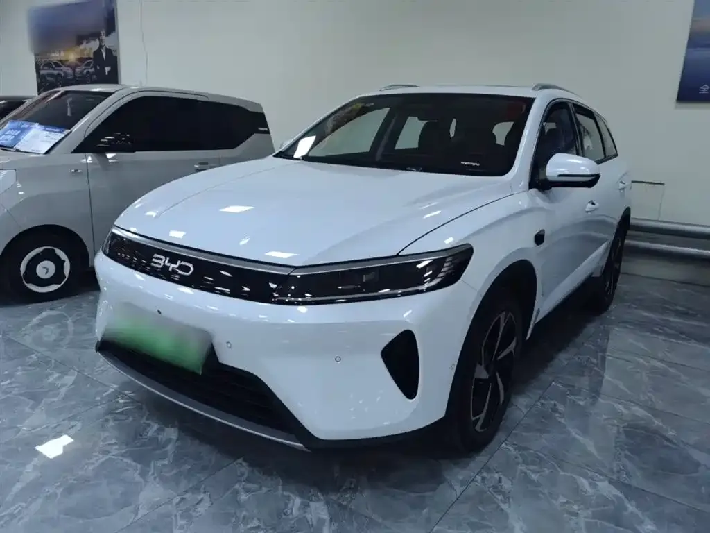 BYD Seal 05 DM-i 2025 из CN, фото 1