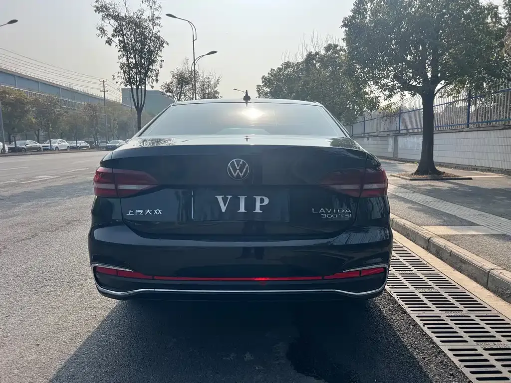Volkswagen Lavida 2024 из CN, фото 3