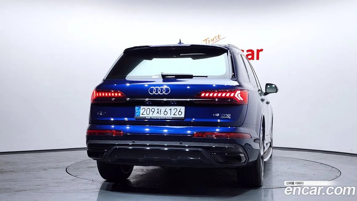 Audi Q7 2022 из KR, фото 3