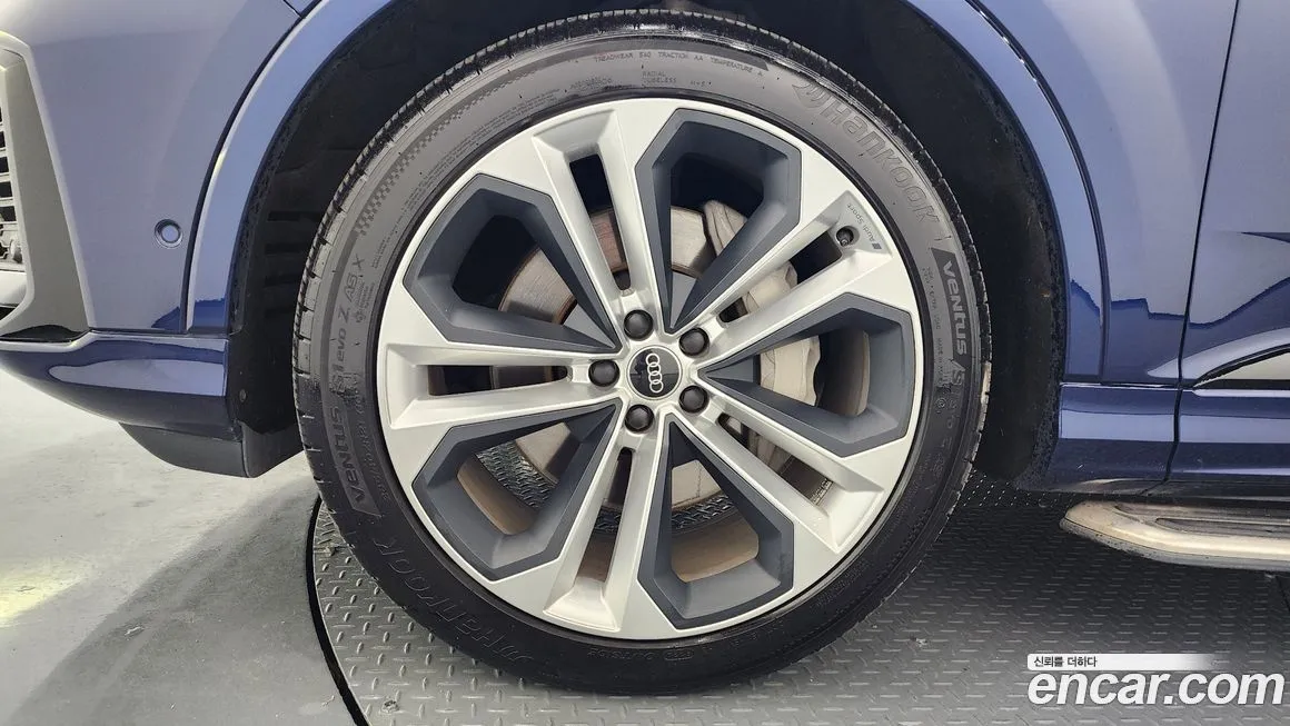 Audi Q7 2022 из KR, фото 8