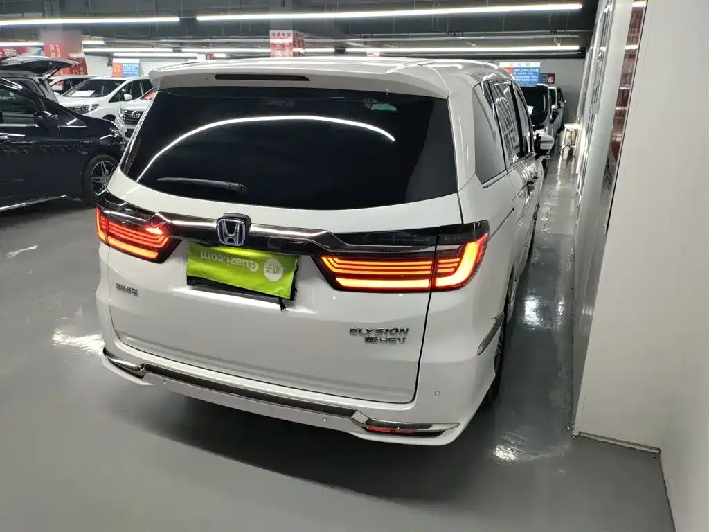 Honda Elysion 2023 из CN, фото 7