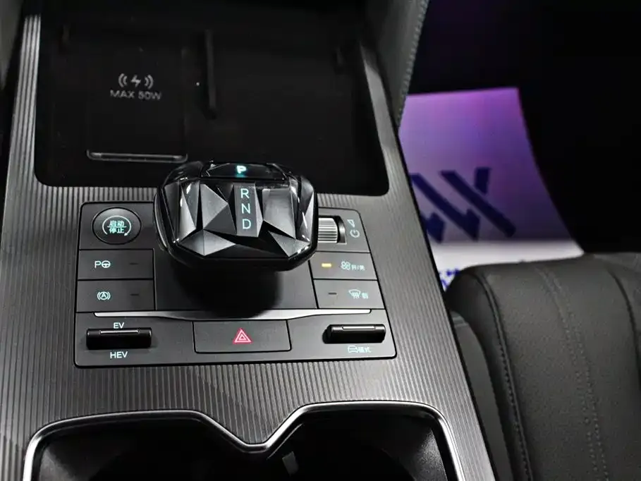 BYD L DM-i 2025 из CN, фото 4