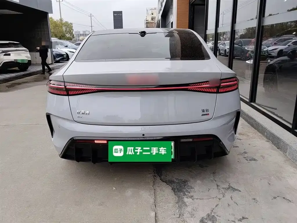 BYD Seal — фото 2