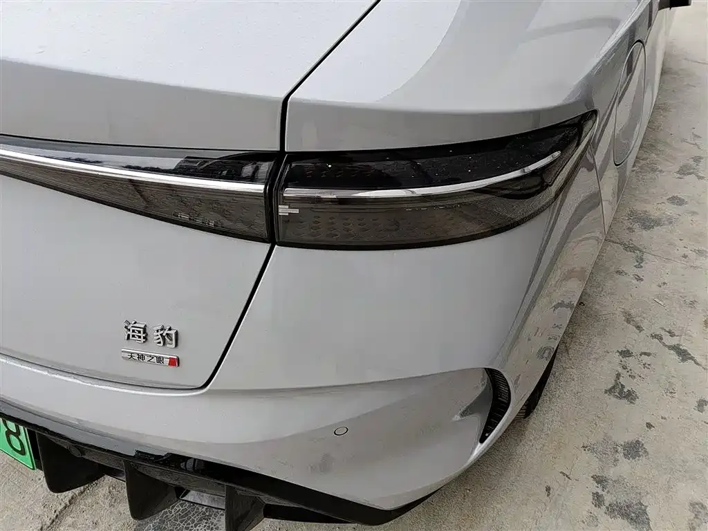 BYD Seal — фото 5