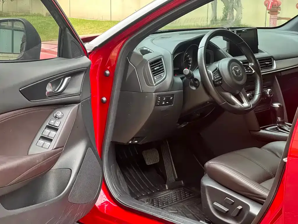 Mazda CX-4 2021 из CN, фото 8
