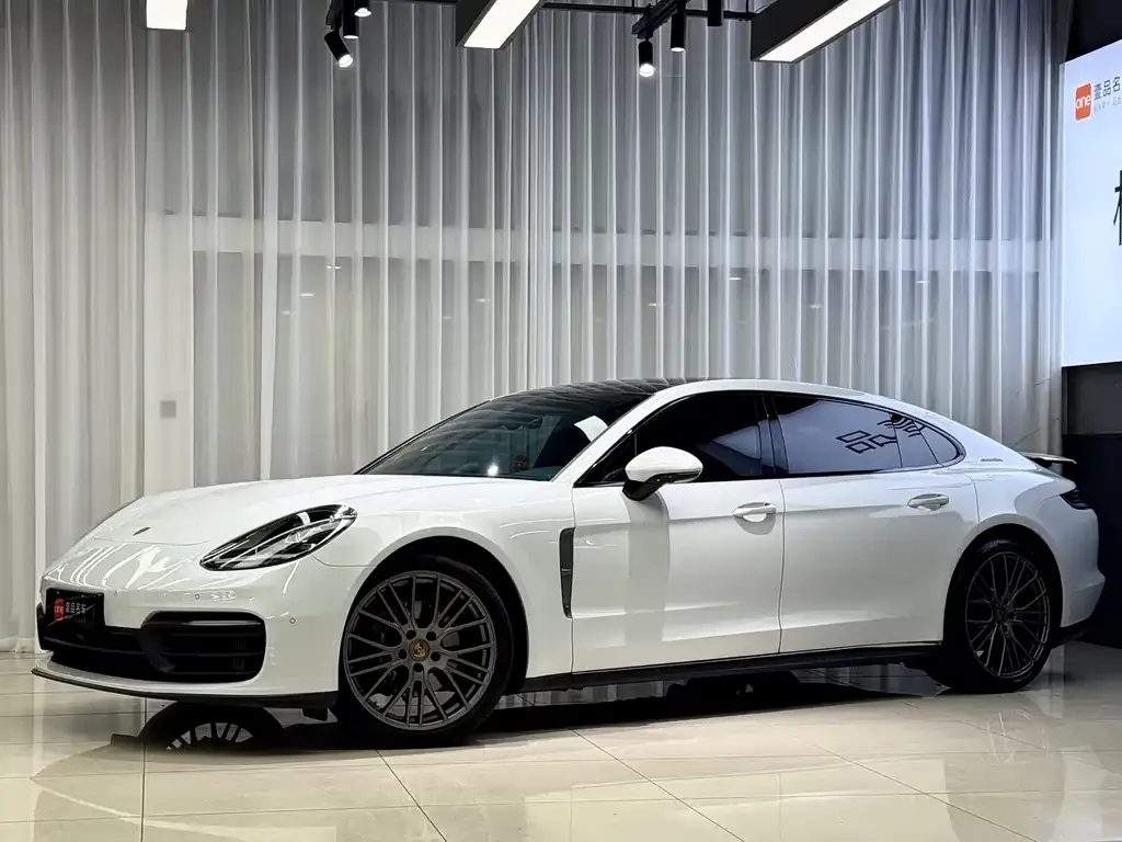 Porsche Panamera 2023 из CN, фото 1