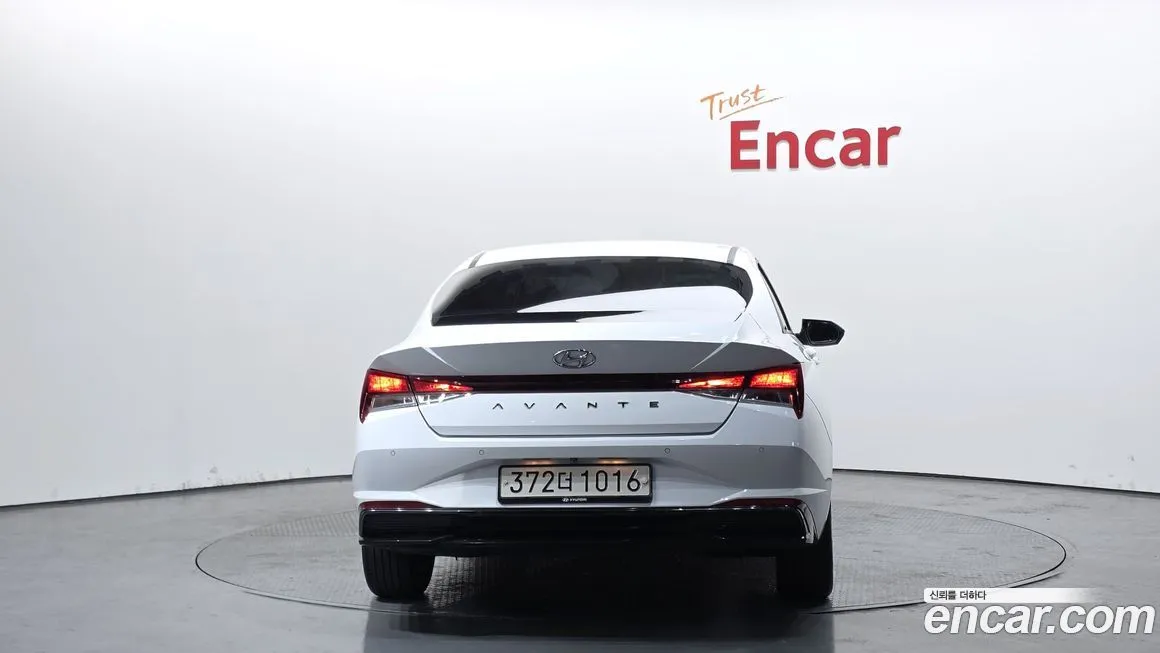 Hyundai AVANTE — фото 4