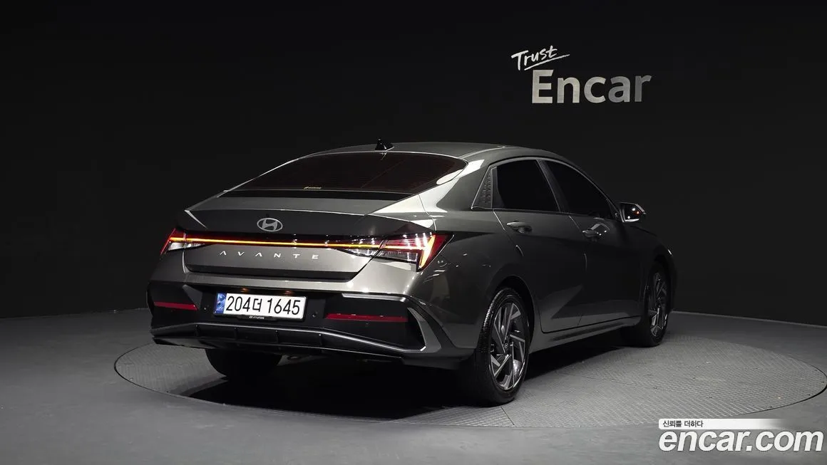 Hyundai AVANTE — фото 3