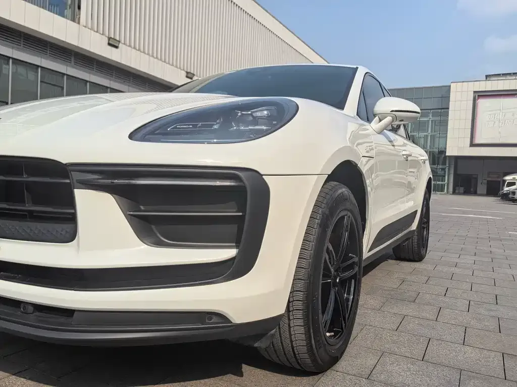 Porsche Macan — фото 10