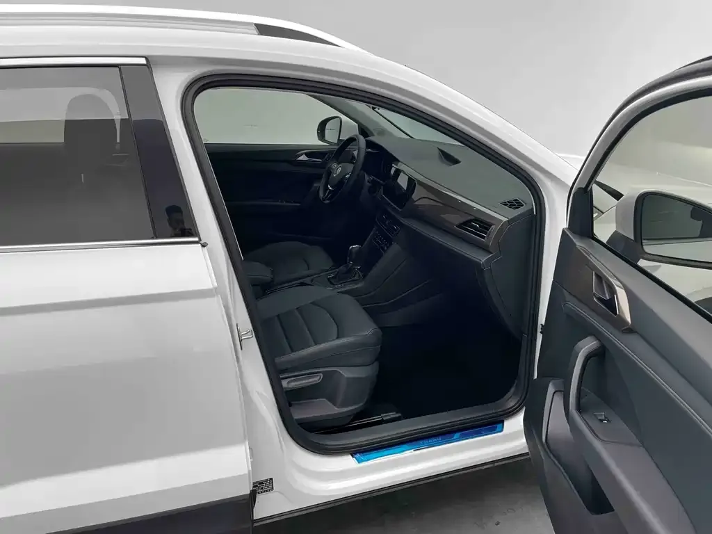 Volkswagen Tharu 2022 из CN, фото 10