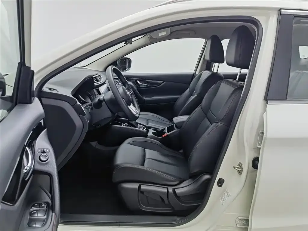 Nissan Qashqai 2024 из CN, фото 2