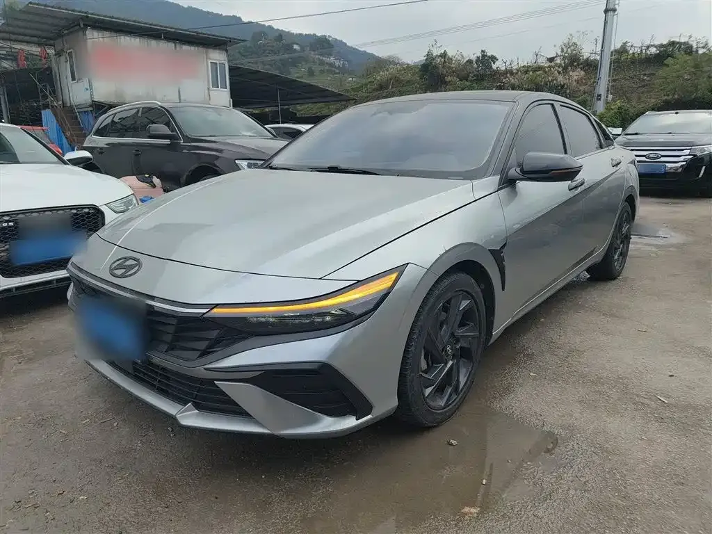 Hyundai Elantra 2024 из CN, фото 1