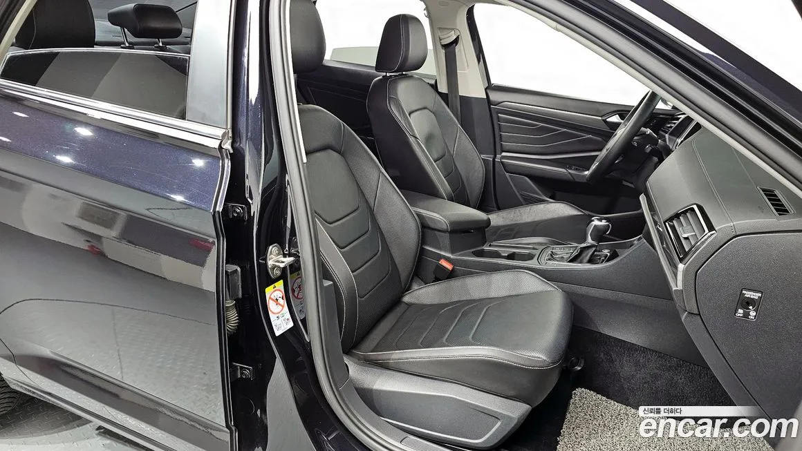 Volkswagen Jetta 2023 из KR, фото 10