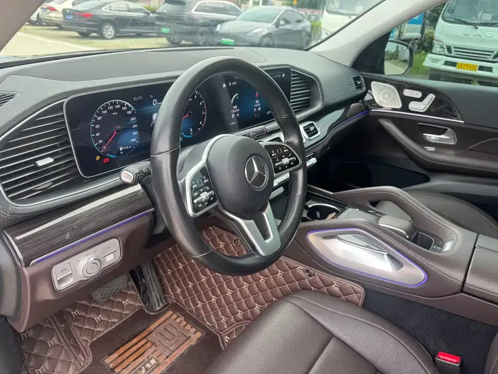 Mercedes-Benz GLE — фото 6