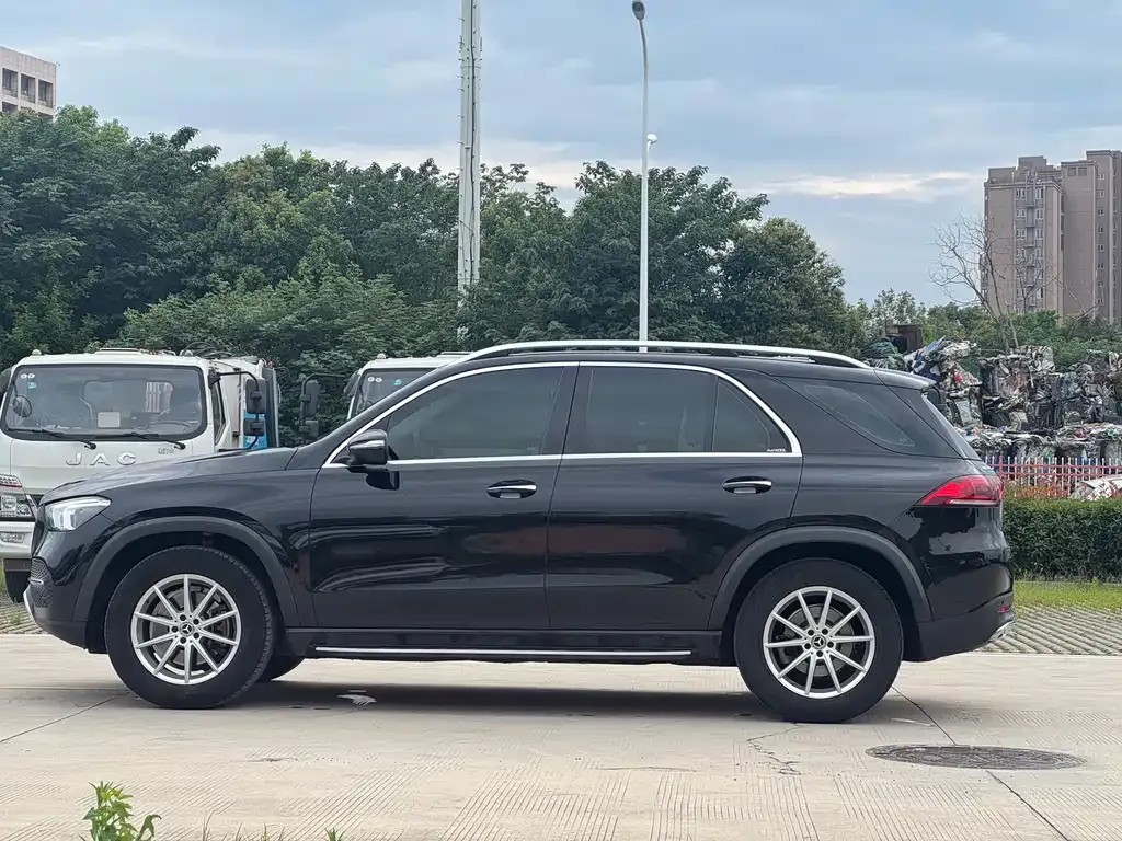 Mercedes-Benz GLE — фото 9