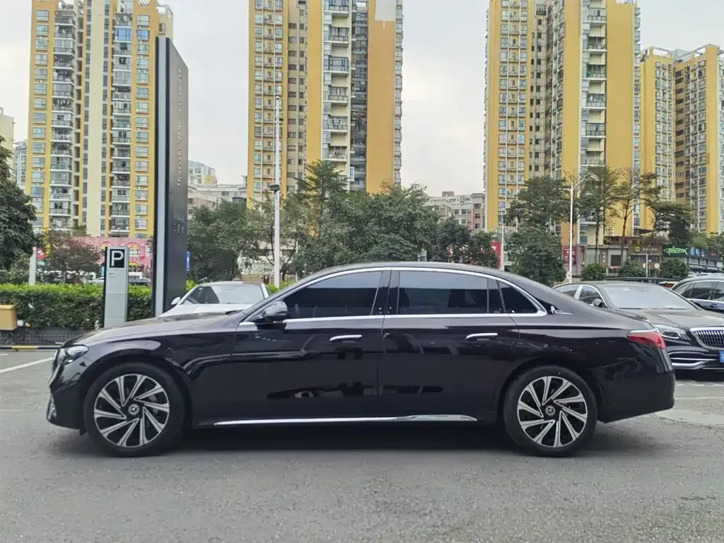 Mercedes-Benz E-Class 2024 из CN, фото 2