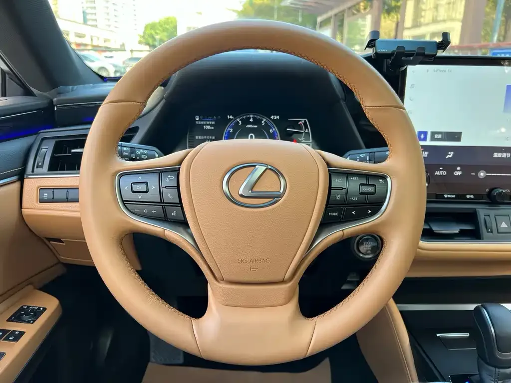Lexus ES 2025 из CN, фото 2