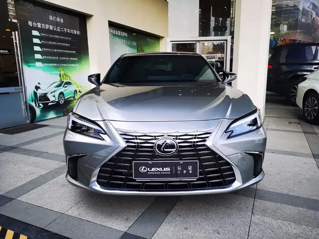 Lexus ES 2025 из CN, фото 4