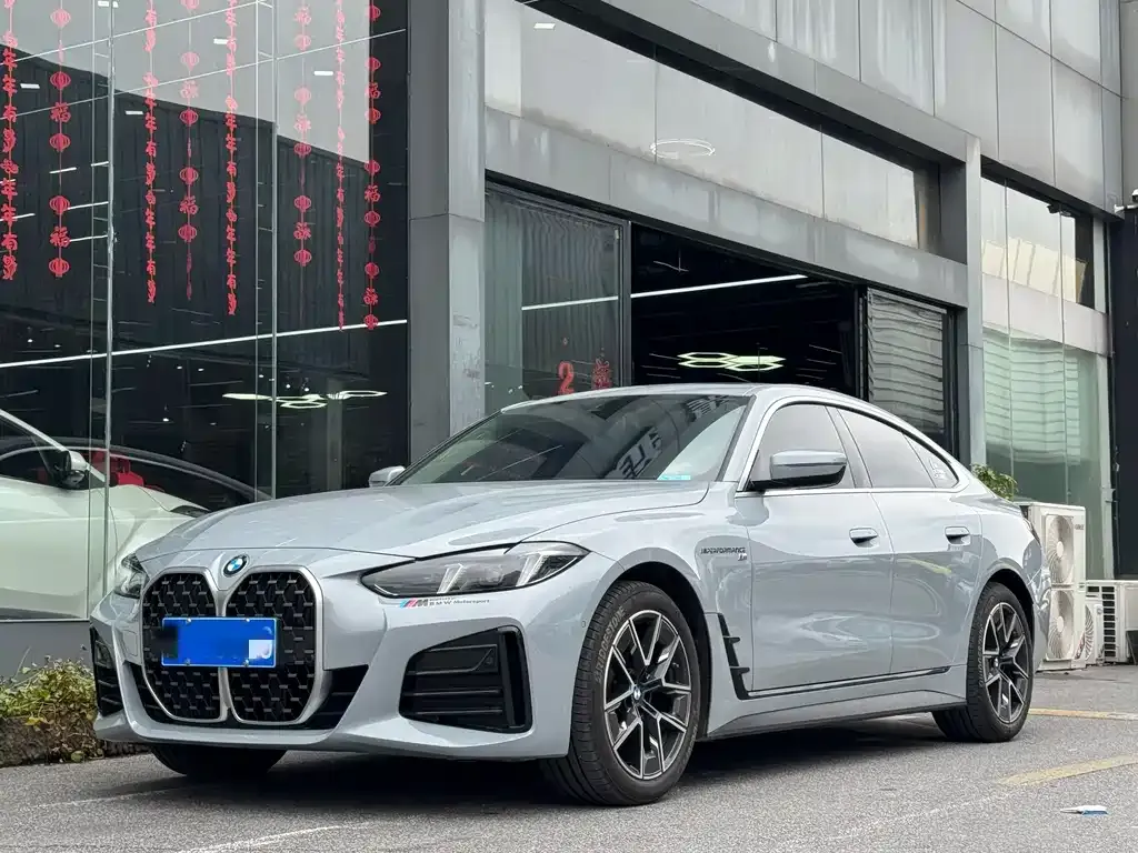 BMW 4 Series — фото 1