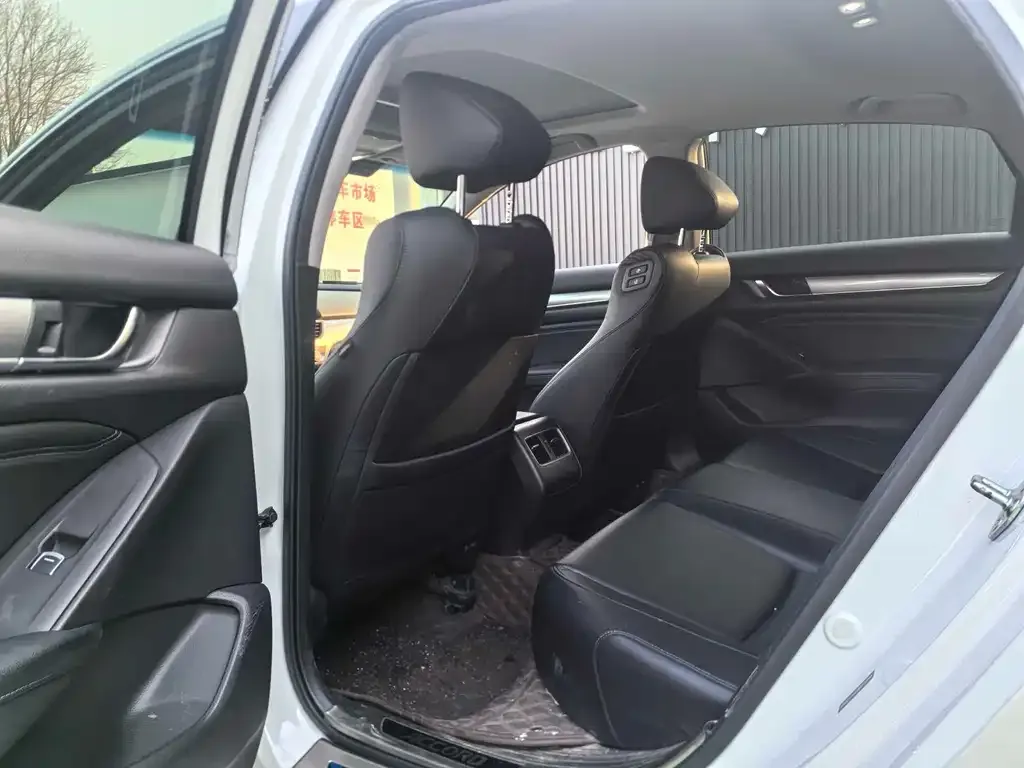 Honda Accord 2021 из CN, фото 3