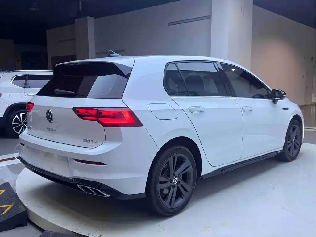 Volkswagen Golf 2021 из CN, фото 6