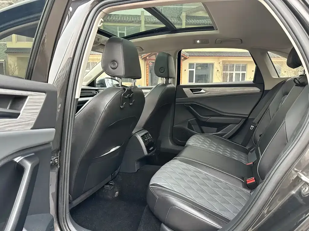 Volkswagen Sagitar 2022 из CN, фото 2