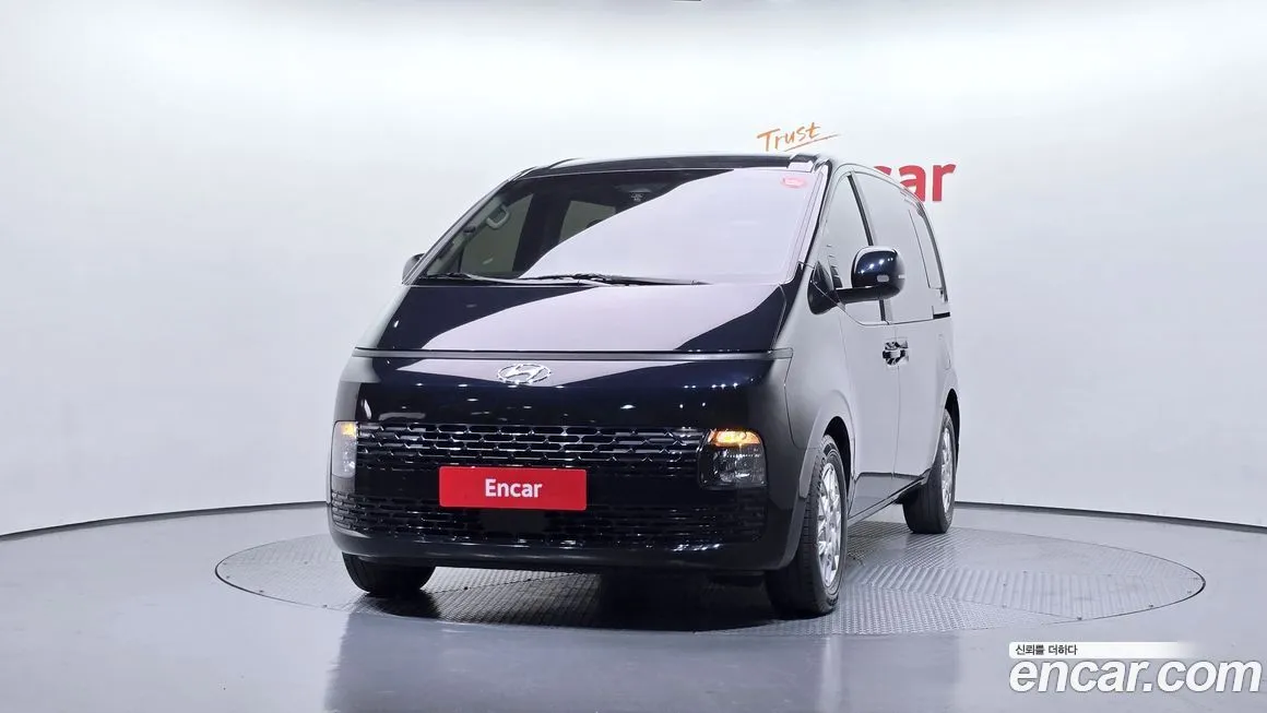 Hyundai Staria — фото 2