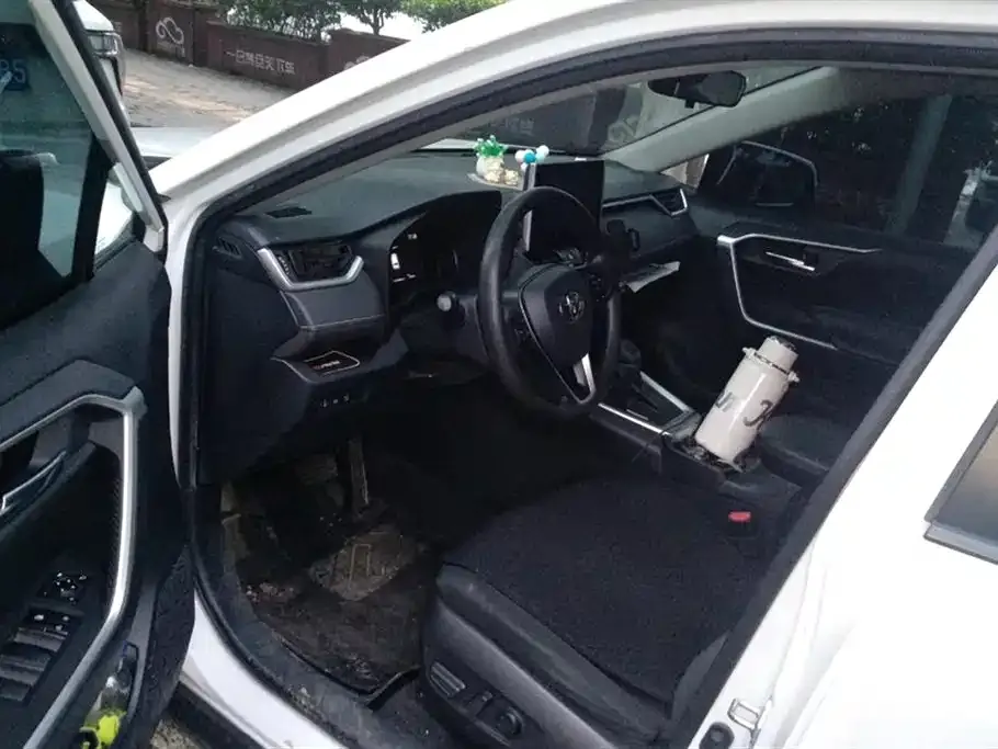 Toyota RAV4 2022 из CN, фото 9