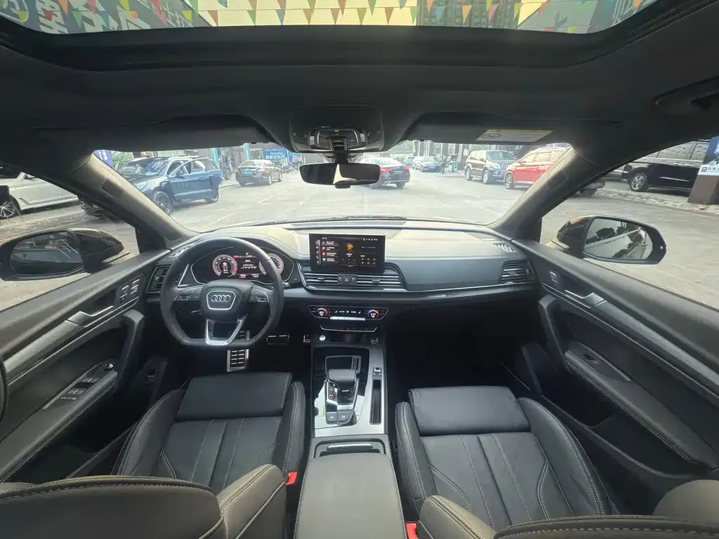 Audi Q5L 2024 из CN, фото 4