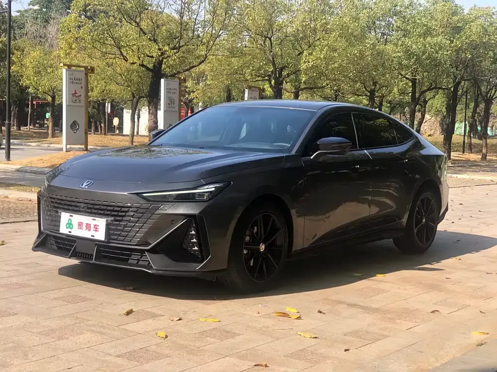Changan UNI-V 2023 из CN, фото 1
