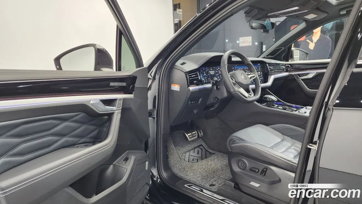 Volkswagen Touareg 2024 из KR, фото 7