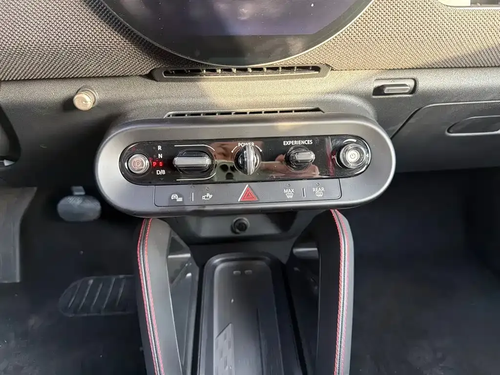 MINI JCW Electric 2025 из CN, фото 3