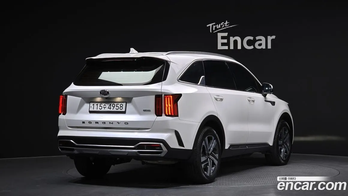 Kia Sorento — фото 4