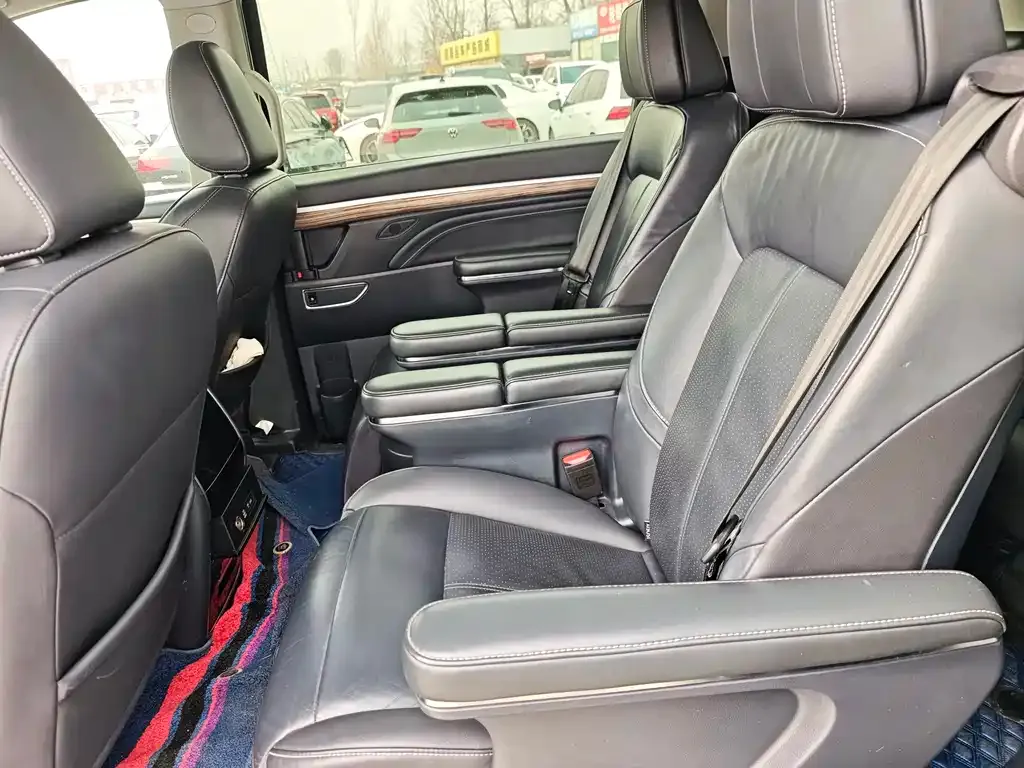 GAC Motor Trumpchi M8 — фото 2