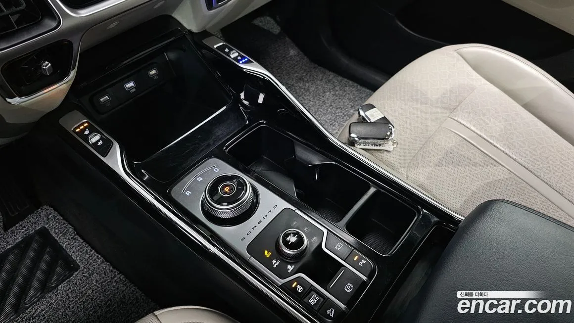 Kia Sorento — фото 7