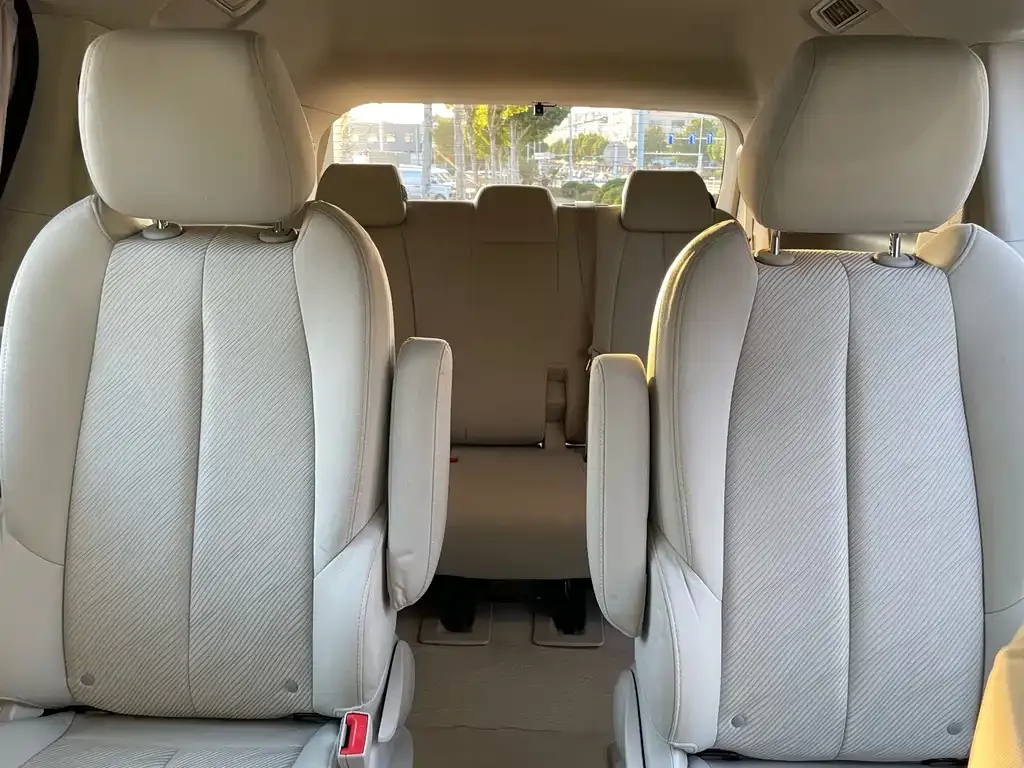 Buick GL8 2021 из CN, фото 3