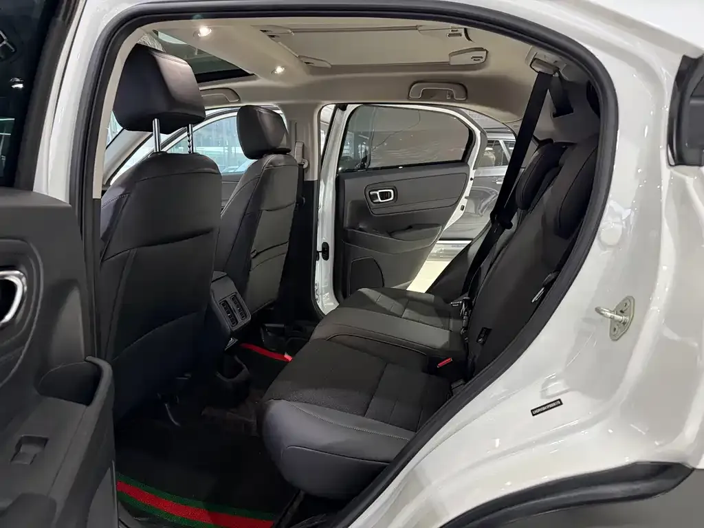 Honda Vezel 2023 из CN, фото 3
