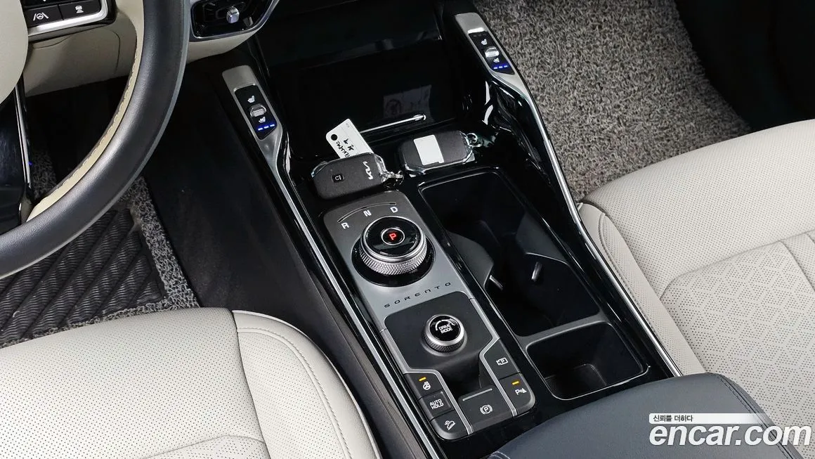 Kia Sorento — фото 6