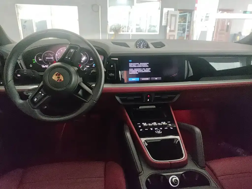 Porsche Cayenne 2024 из CN, фото 4