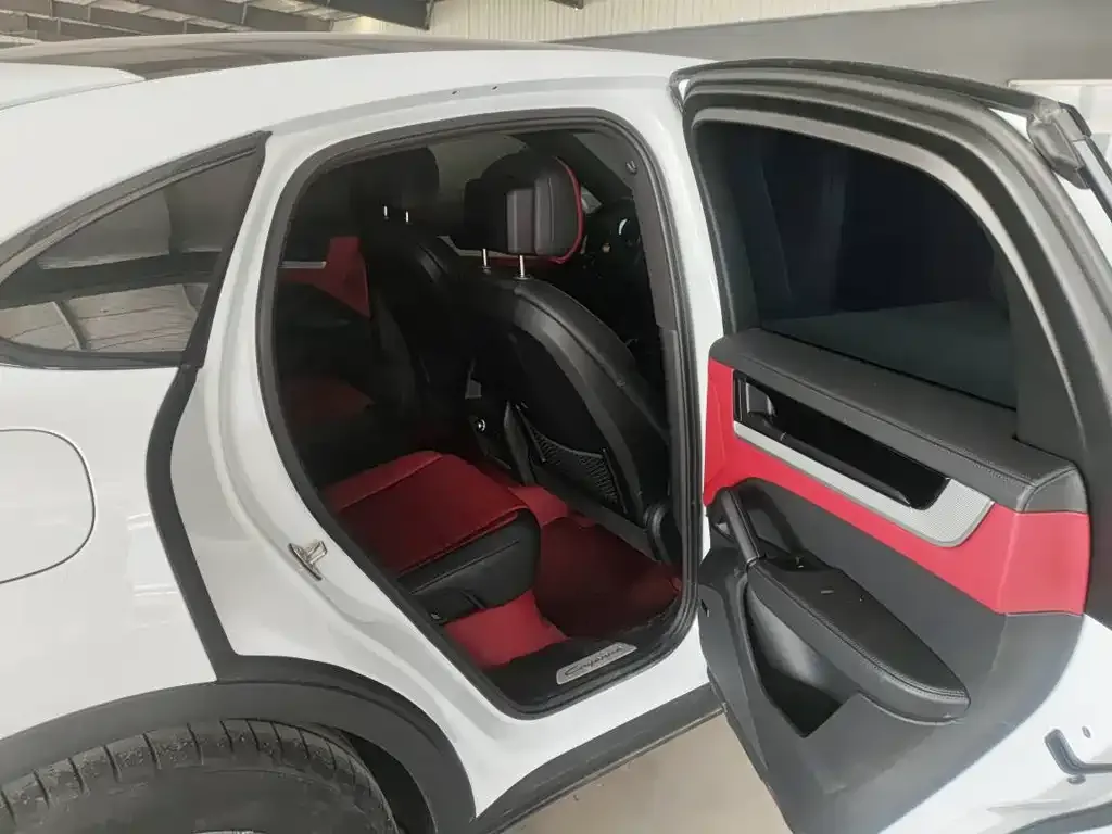 Porsche Cayenne 2024 из CN, фото 2