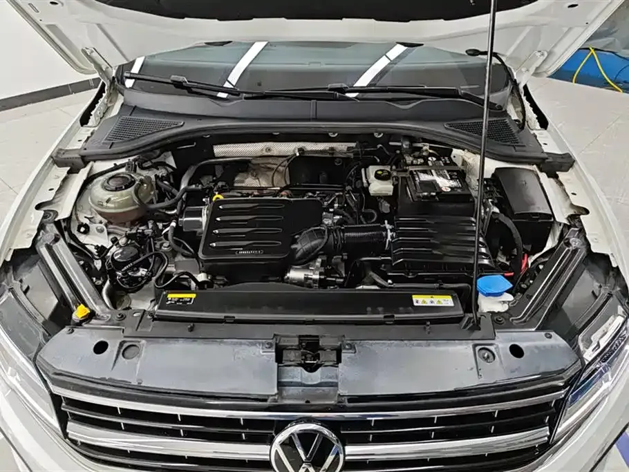 Volkswagen Bora 2022 из CN, фото 2