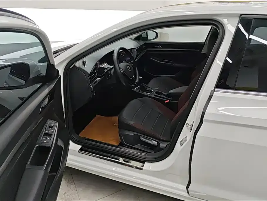 Volkswagen Bora 2022 из CN, фото 4