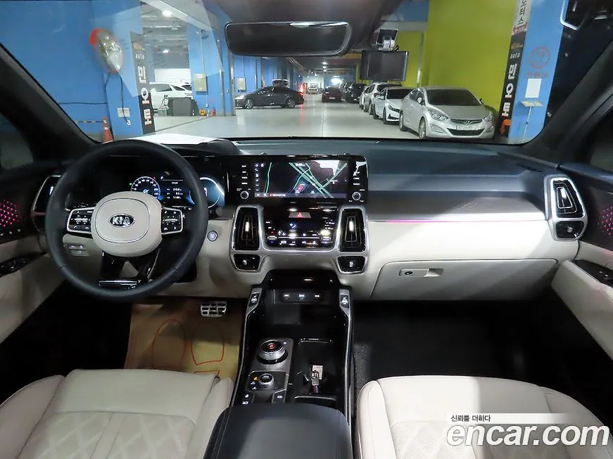 Kia Sorento — фото 10