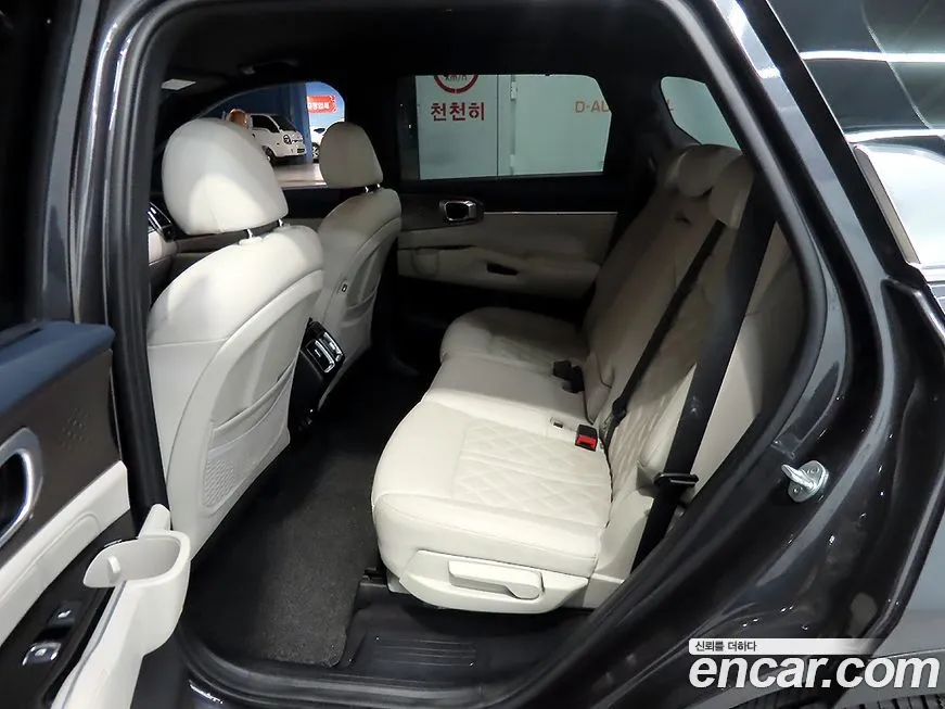 Kia Sorento — фото 4
