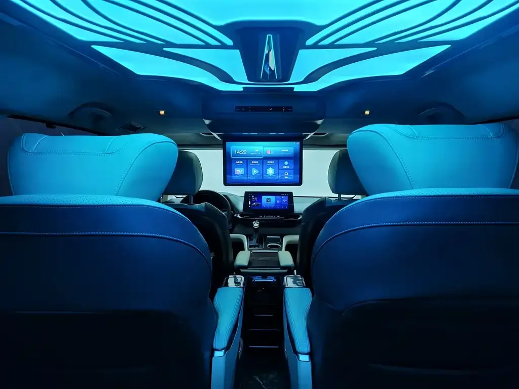 Toyota Sienna 2022 из CN, фото 2